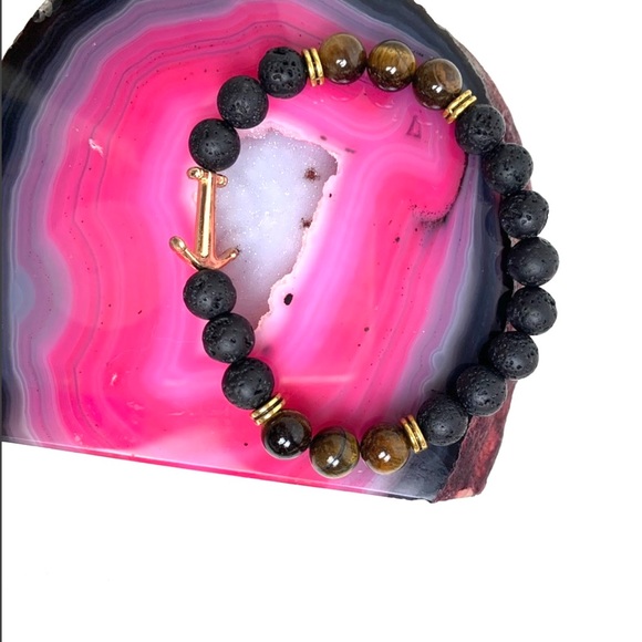 NWOT Lava stone anchor bead bracelet - Picture 4 of 5